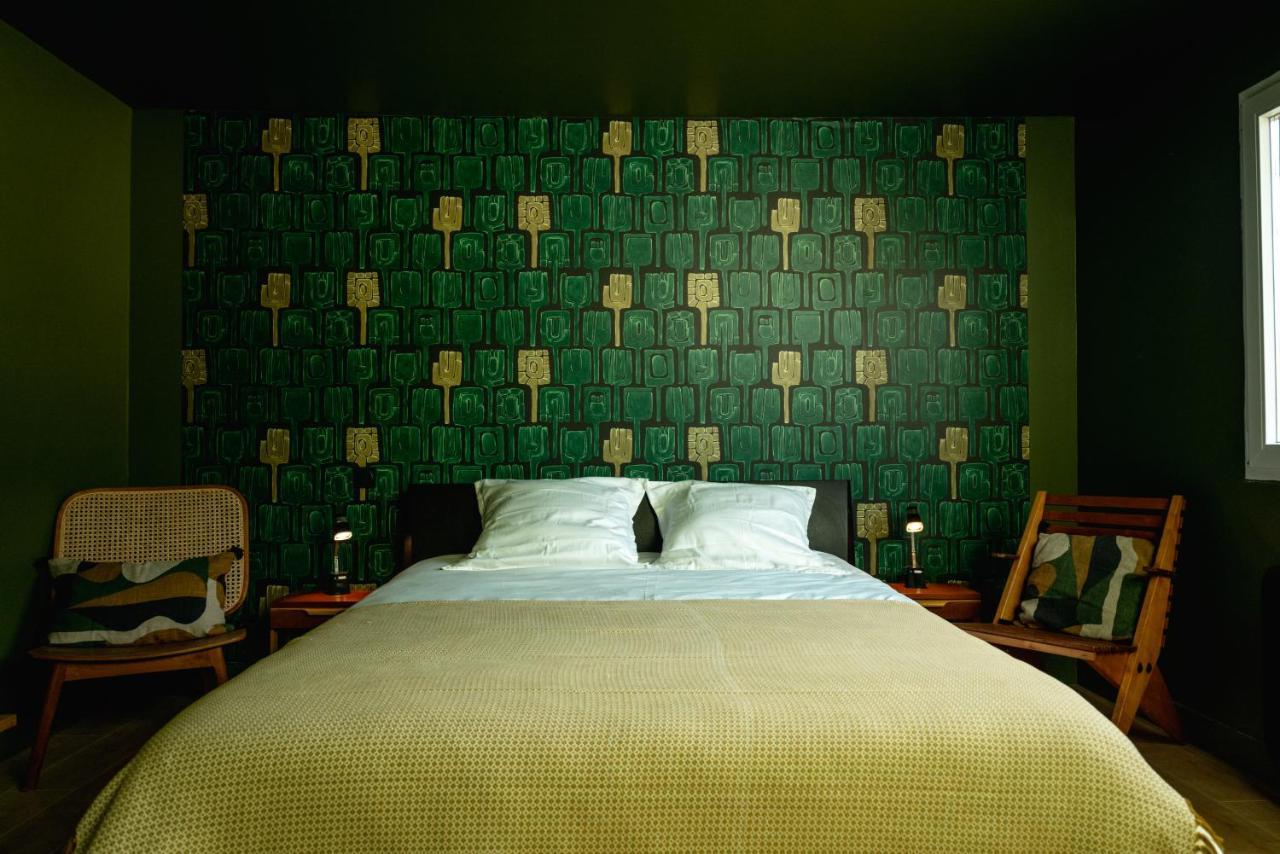 Chambre D'Hote Pres Bordeaux Au Chateau Camponac Bourg-sur-Gironde Luaran gambar